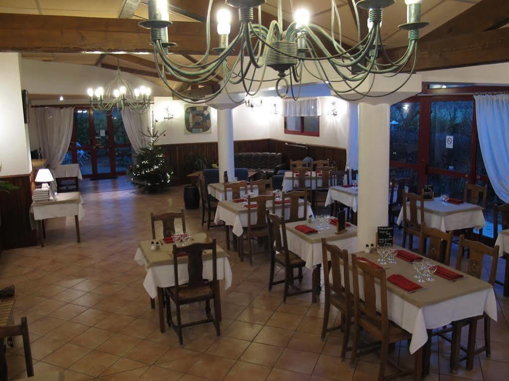 Hostellerie Du Parc Labarthe-Inard Kültér fotó